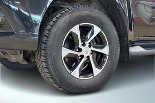 Toyota Hilux vaihtoauto