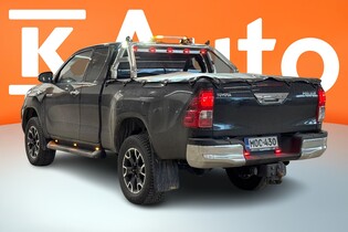 Toyota Hilux vaihtoauto