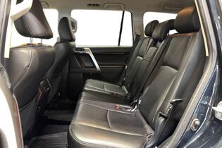 Toyota Land Cruiser vaihtoauto