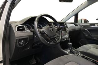 Volkswagen Golf Sportsvan vaihtoauto