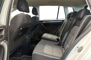 Volkswagen Golf Sportsvan vaihtoauto