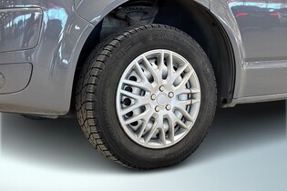 Volkswagen Caravelle vaihtoauto