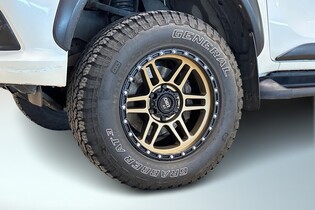Toyota Hilux vaihtoauto