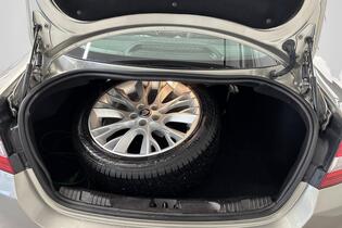 Jaguar XF vaihtoauto