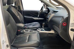 Nissan Navara vaihtoauto