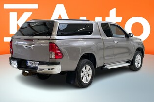 Toyota Hilux vaihtoauto