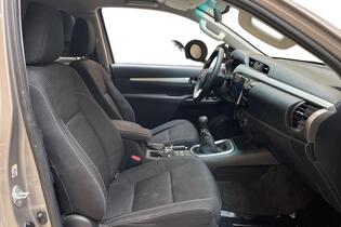 Toyota Hilux vaihtoauto