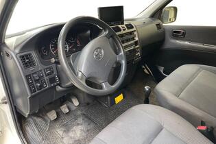 Toyota Hiace vaihtoauto