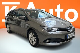 Toyota Auris vaihtoauto