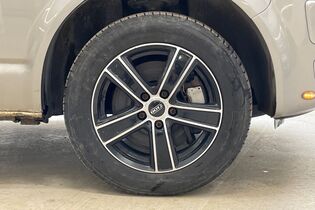 Volkswagen Caravelle vaihtoauto