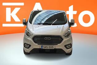 Ford Tourneo Custom vaihtoauto