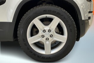 Land Rover Defender vaihtoauto