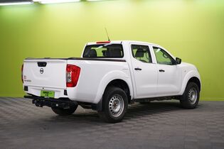 Nissan Navara vaihtoauto