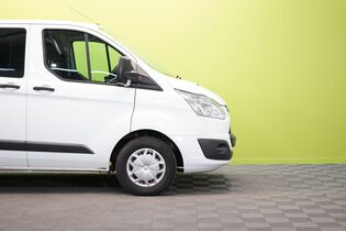 Ford Transit Custom vaihtoauto