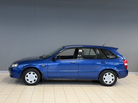 Mazda 323 vaihtoauto