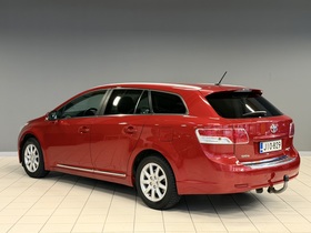 Toyota Avensis vaihtoauto