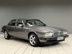 Jaguar Sovereign vaihtoauto