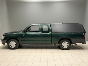 Toyota Hilux vaihtoauto