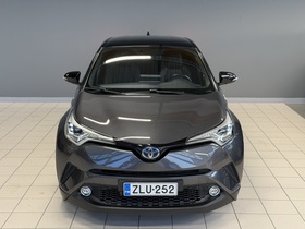Toyota C-HR vaihtoauto