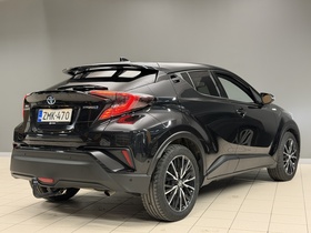 Toyota C-HR vaihtoauto