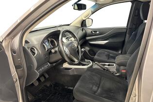 Nissan Navara vaihtoauto