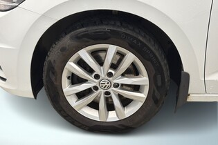 Volkswagen Touran vaihtoauto