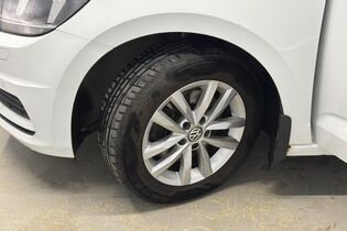 Volkswagen Touran vaihtoauto