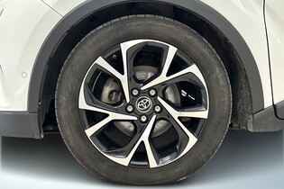 Toyota C-HR vaihtoauto