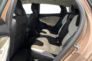 Volvo V40 Cross Country vaihtoauto