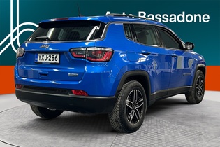 Jeep Compass vaihtoauto