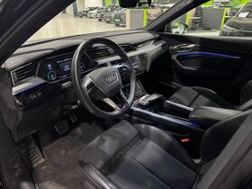 Audi Q8 e-tron vaihtoauto