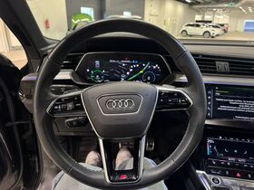 Audi Q8 e-tron vaihtoauto