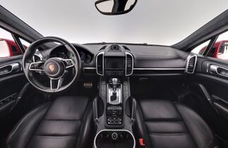 Porsche Cayenne vaihtoauto