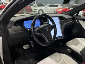 Tesla Model S vaihtoauto