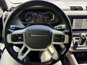 Land Rover Defender vaihtoauto