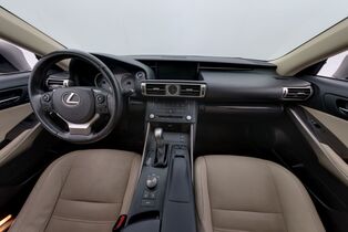 Lexus IS vaihtoauto