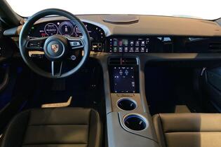 Porsche Taycan vaihtoauto