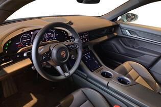 Porsche Taycan vaihtoauto