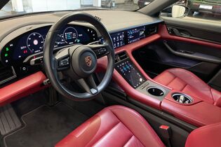 Porsche Taycan vaihtoauto