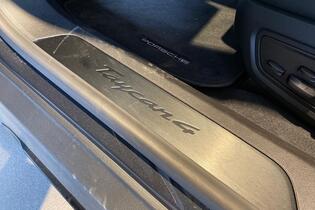 Porsche Taycan vaihtoauto