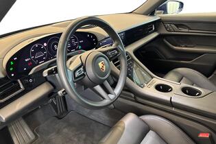 Porsche Taycan vaihtoauto