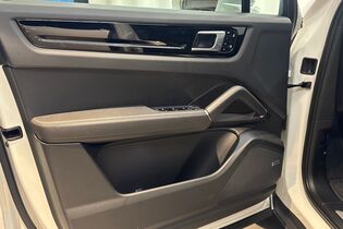 Porsche Cayenne vaihtoauto