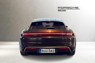 Porsche Taycan vaihtoauto