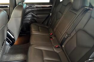 Porsche Cayenne vaihtoauto