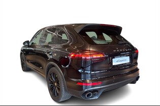 Porsche Cayenne vaihtoauto