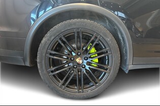 Porsche Cayenne vaihtoauto
