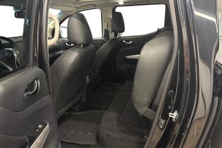 Nissan Navara vaihtoauto