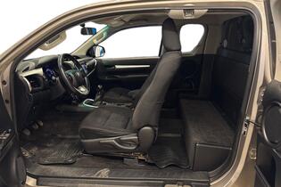 Toyota Hilux vaihtoauto