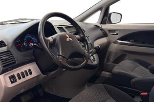 Mitsubishi Grandis vaihtoauto