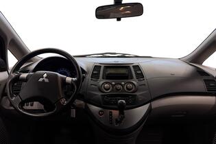 Mitsubishi Grandis vaihtoauto